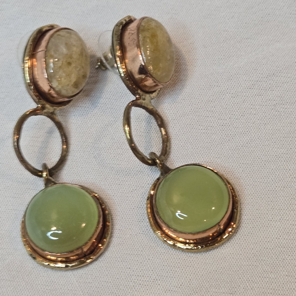 Elegant Gold and Green Dangle Earrings